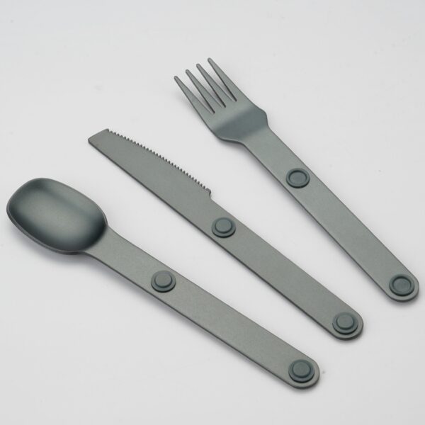 Magnetic Portable Camping Cutlery Set - Image 9